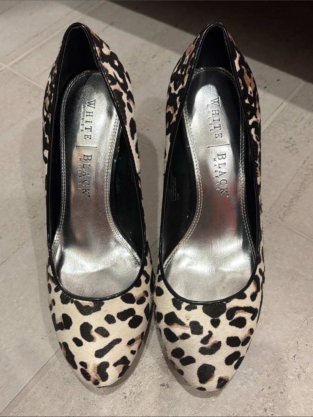 🖤🤍White House Black Market Leopard-Print Pumps in Beige and Black- Never worn!🖤🤍
